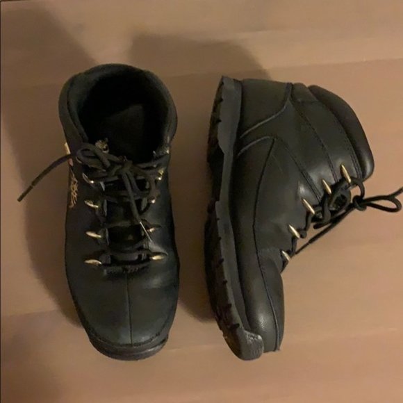Timberland Black Leather Boots - Boy’s Size 4.5 - Picture 5 of 5